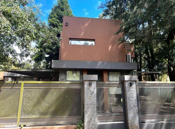 Casa · 250m² · 7 Ambientes