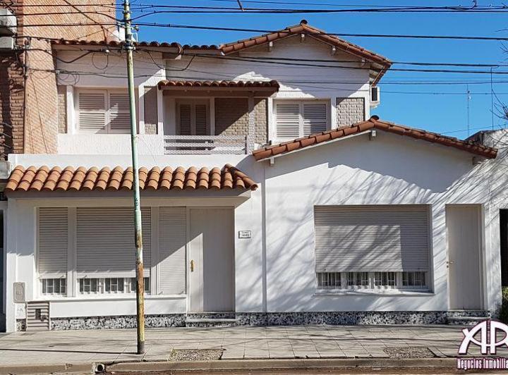 Casa · 560ha · 3 Dormitorios