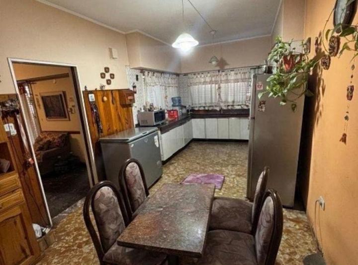 Casa · 145m² · 4 Ambientes · 1 Cochera