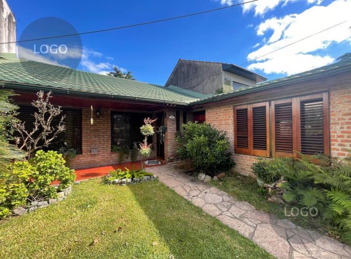 Casa · 130m² · 4 Ambientes · 1 Cochera