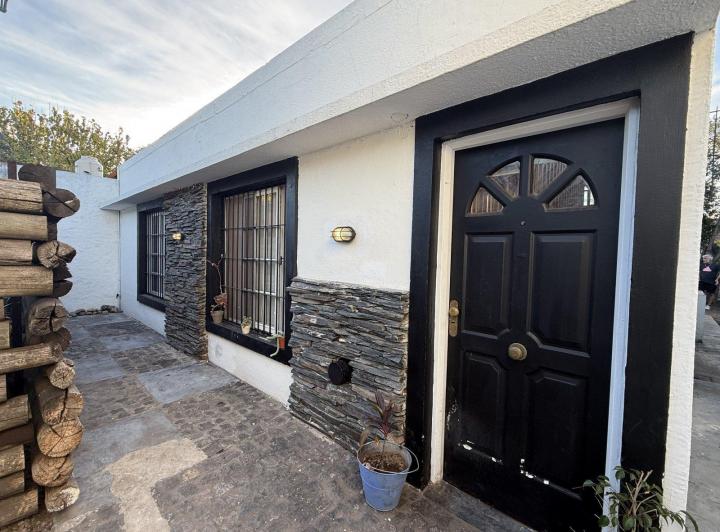 Casa · 80m² · 4 Ambientes · 1 Cochera