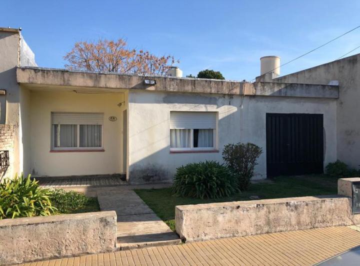 Casa · 88m² · 5 Ambientes · 1 Cochera