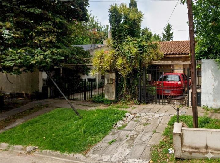 Casa · 200m² · 3 Ambientes · 1 Cochera
