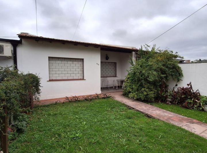 Casa · 150m² · 3 Ambientes · 2 Cocheras