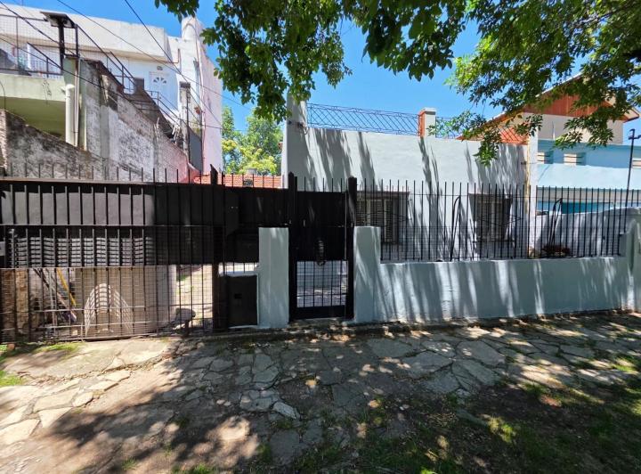 Casa · 110m² · 4 Ambientes · 1 Cochera