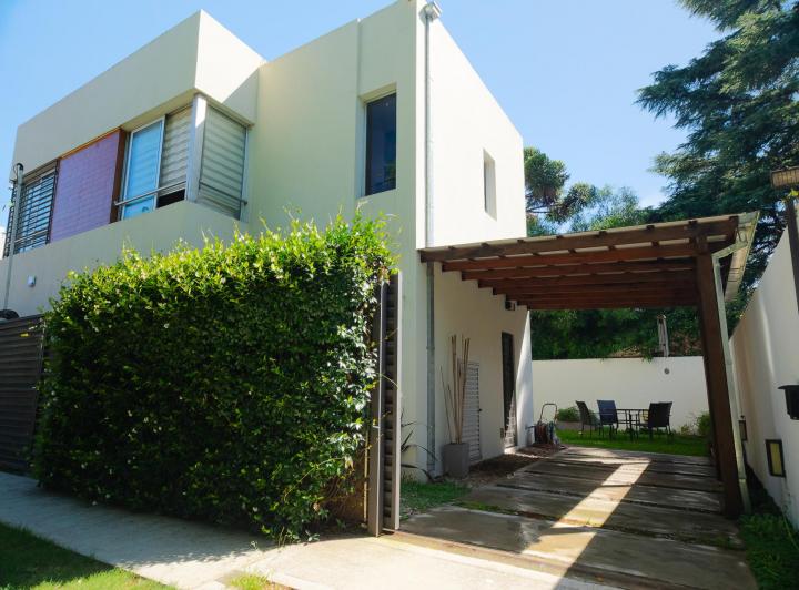Casa · 147m² · 3 Ambientes · 1 Cochera