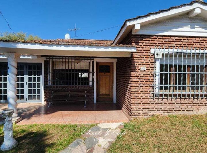 Casa · 120m² · 4 Ambientes · 2 Cocheras