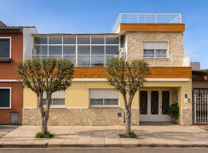Casa · 150m² · 4 Ambientes · 1 Cochera
