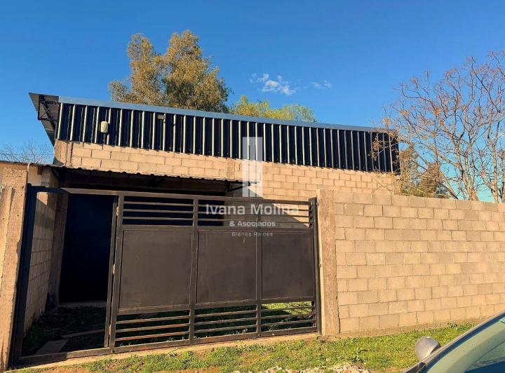 Casa · 280m² · 2 Ambientes · 1 Cochera