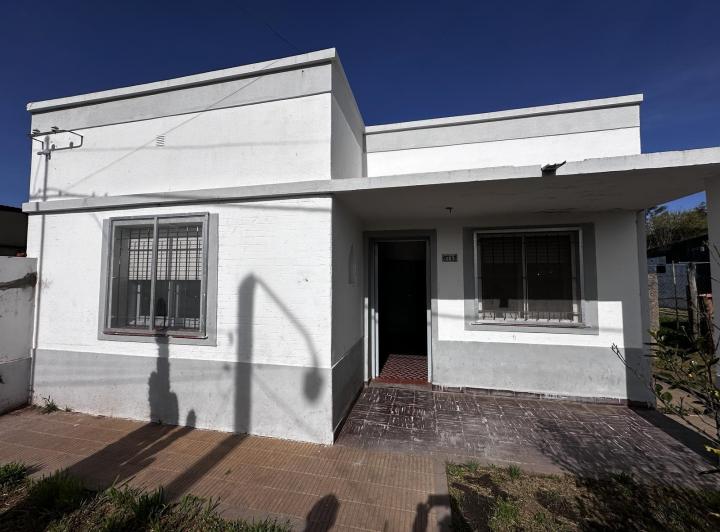 Casa · 50m² · 4 Ambientes · 1 Cochera