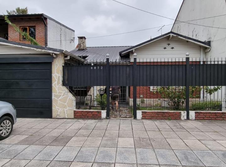 Casa · 140m² · 3 Ambientes · 1 Cochera