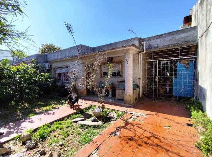 Casa · 80m² · 3 Ambientes · 1 Cochera