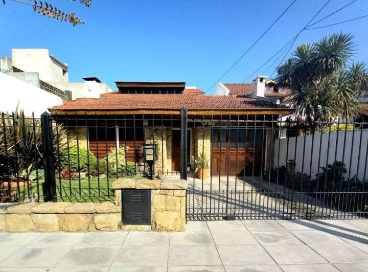 Casa · 189m² · 4 Ambientes · 2 Cocheras