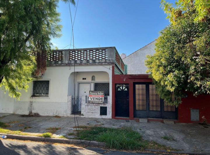 Casa · 200m² · 3 Ambientes · 1 Cochera