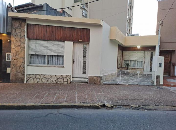 Casa · 108m² · 4 Ambientes · 1 Cochera