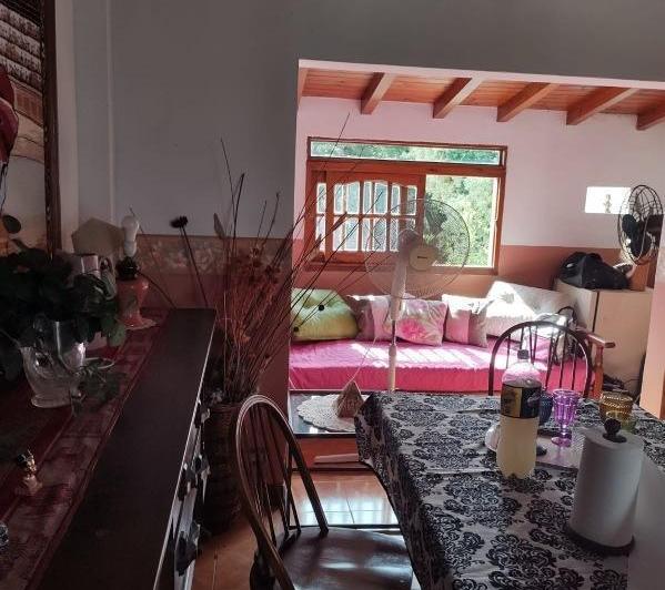 Casa · 150m² · 6 Ambientes · 1 Cochera