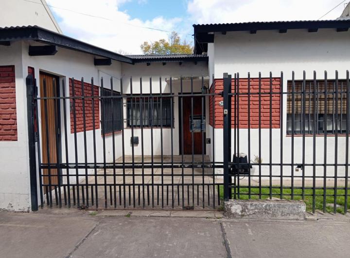 Casa · 107m² · 4 Ambientes · 1 Cochera