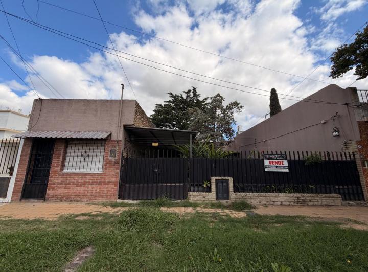 Casa · 113m² · 3 Ambientes · 1 Cochera