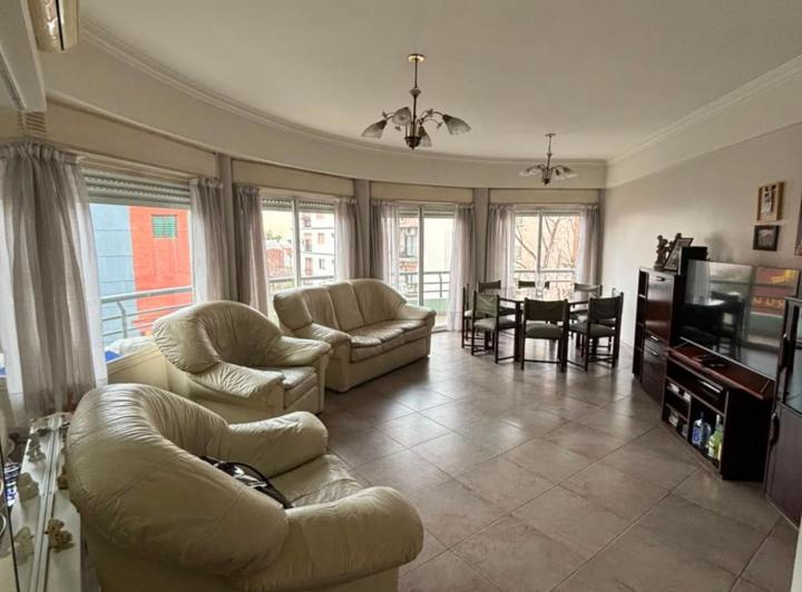 Departamento · 95m² · 4 Ambientes · 1 Cochera