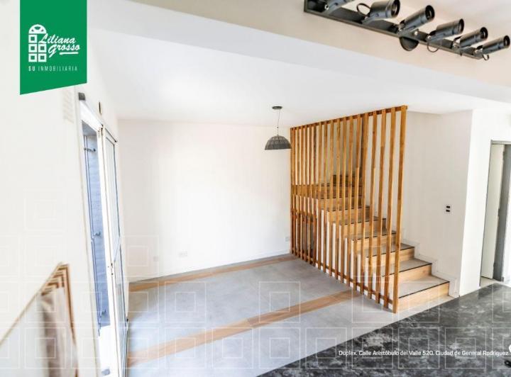 Departamento · 80m² · 5 Ambientes · 1 Cochera