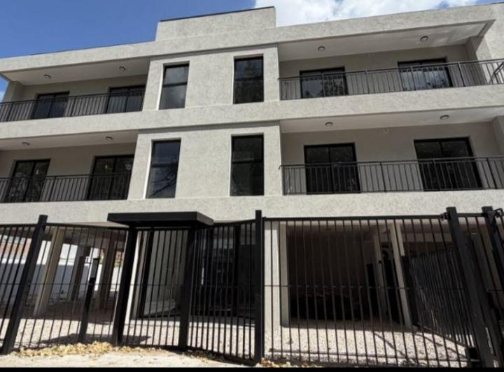 Departamento · 60m² · 2 Ambientes · 1 Cochera