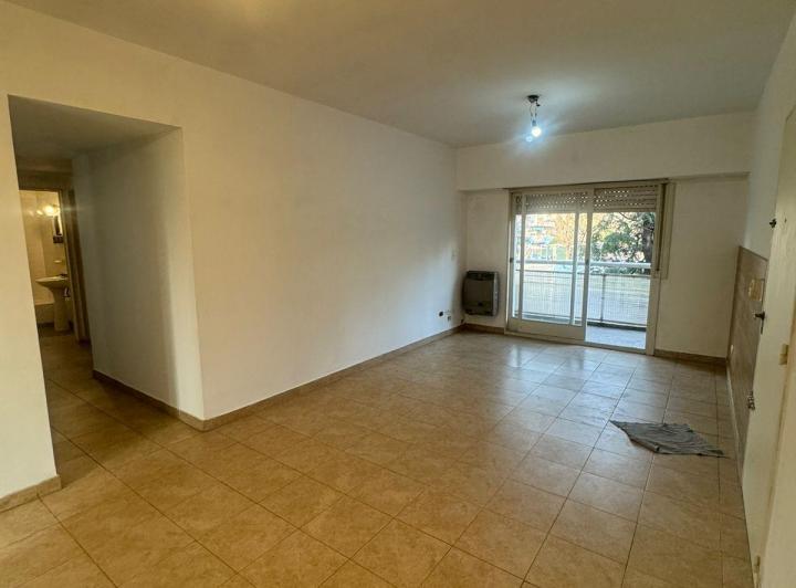 Departamento · 80m² · 4 Ambientes · 1 Cochera