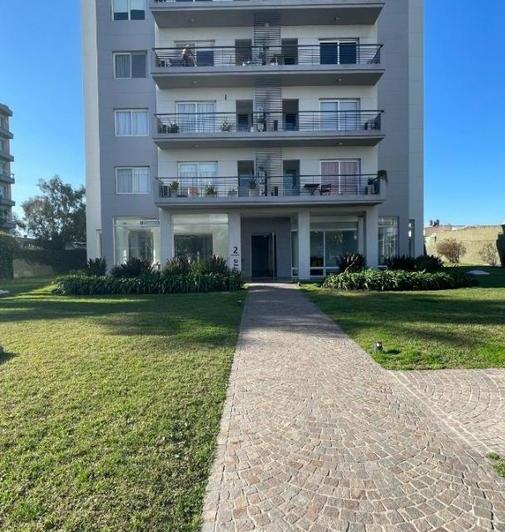 Departamento · 50m² · 2 Ambientes · 1 Cochera