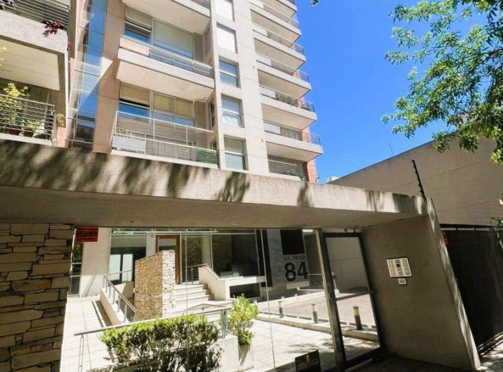 Departamento · 80m² · 3 Ambientes · 1 Cochera