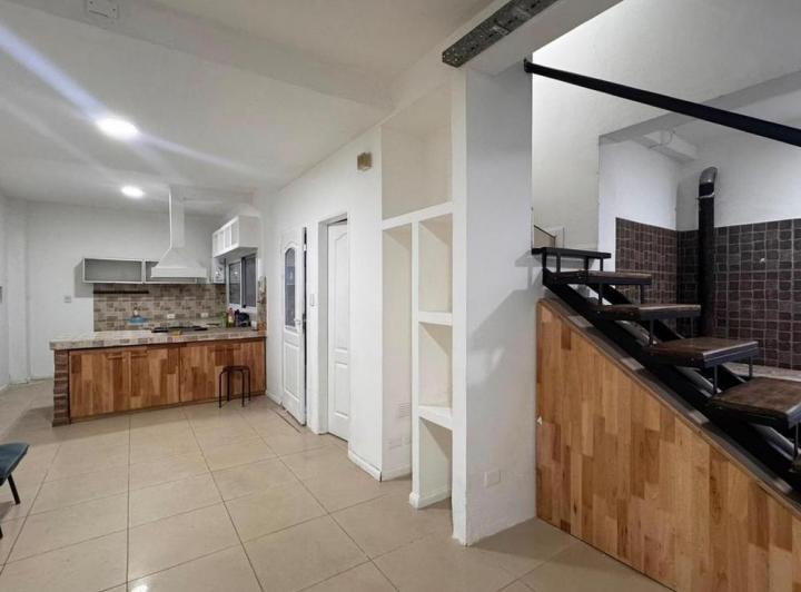 Departamento · 80m² · 4 Ambientes · 1 Cochera