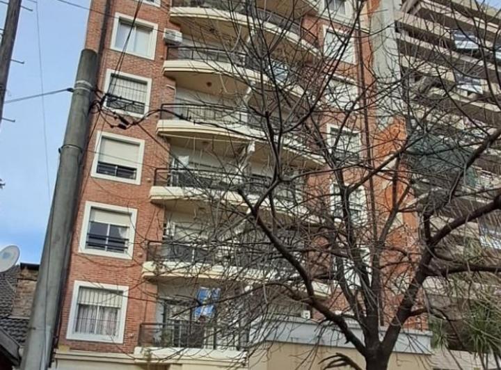Departamento · 45m² · 2 Ambientes · 1 Cochera