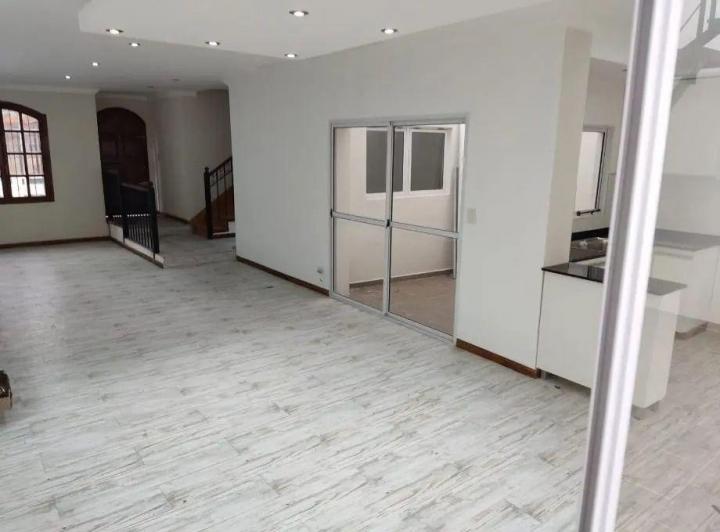 Departamento · 140m² · 4 Ambientes · 1 Cochera