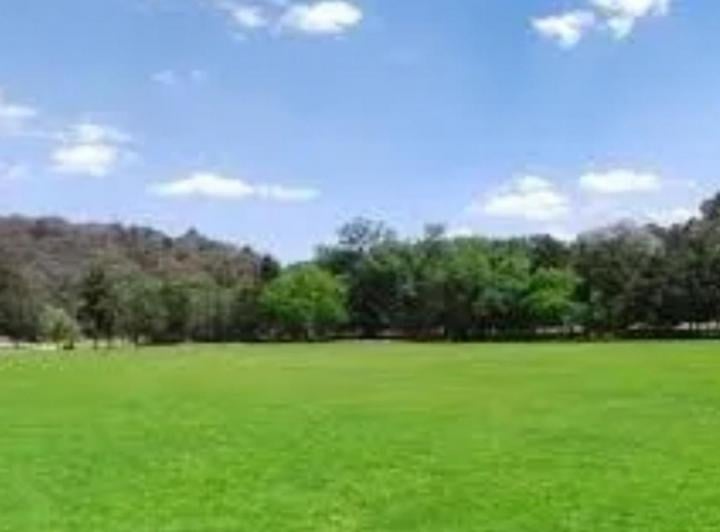 Terreno · 1144m²