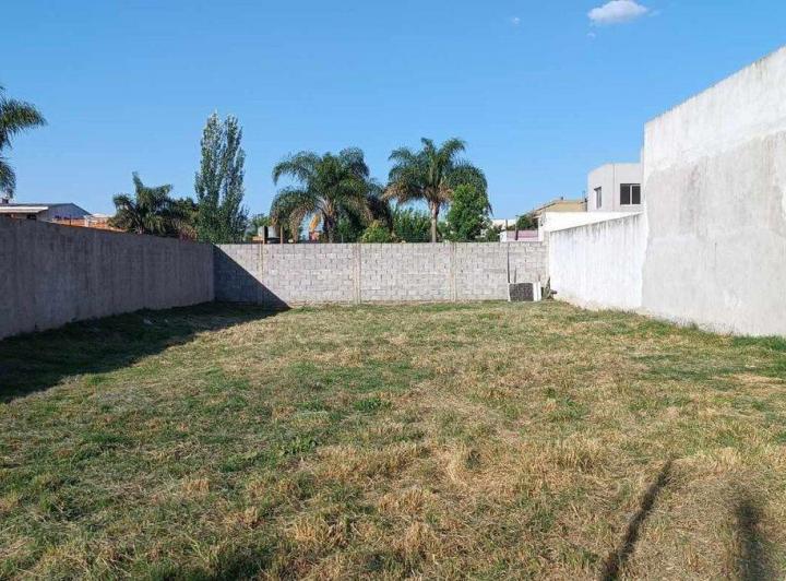 Terreno · 365m²