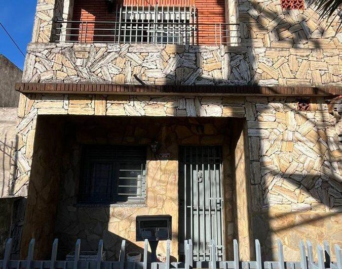 PH · 184m² · 6 Ambientes · 1 Cochera