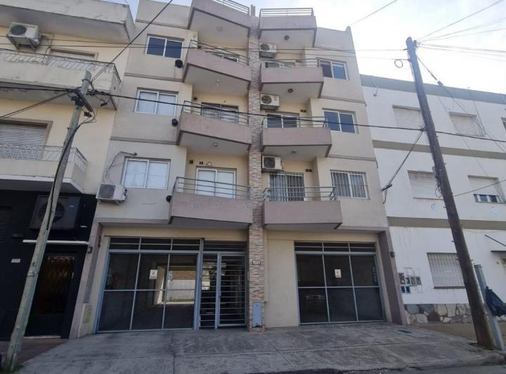 Departamento · 42m² · 2 Ambientes · 1 Cochera