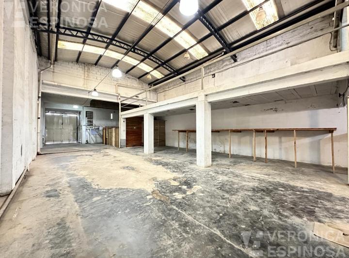 Bodega-Galpón · 378m²