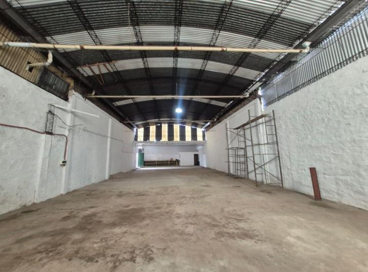 Bodega-Galpón · 330m²