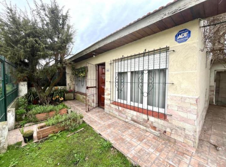 Casa · 3 Ambientes · 1 Cochera