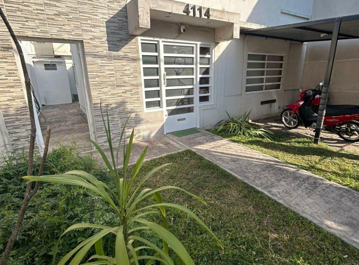 Casa · 90m² · 6 Ambientes · 1 Cochera