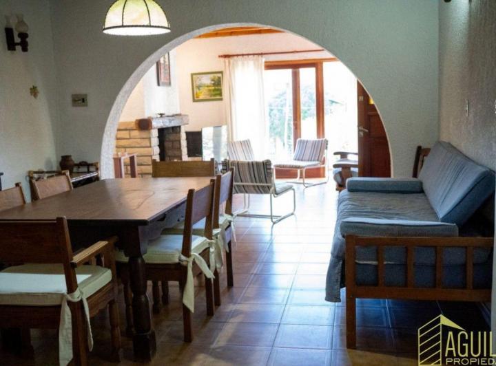 Casa · 124m² · 4 Ambientes · 1 Cochera