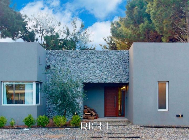 Casa · 160m² · 4 Ambientes