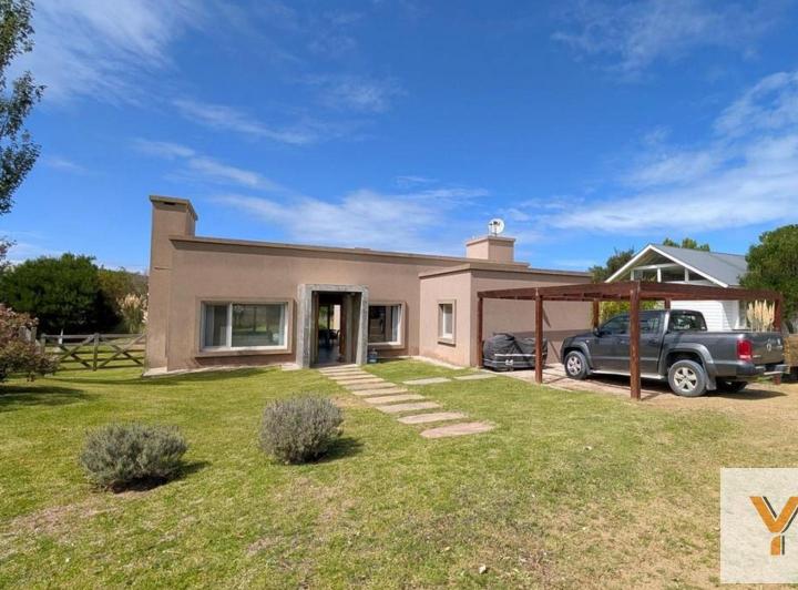 Casa · 160m² · 6 Ambientes