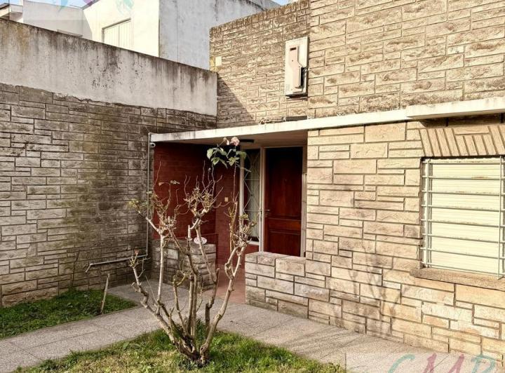 Casa · 150m² · 3 Ambientes · 1 Cochera