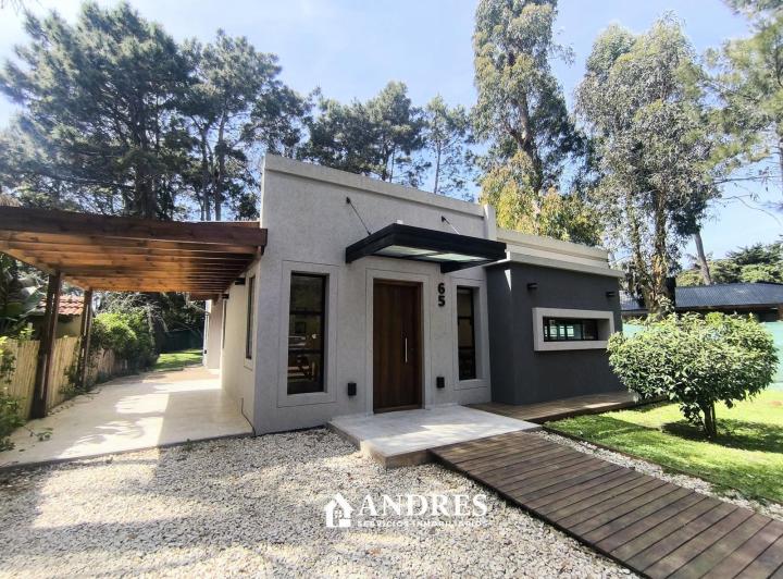 Casa · 130m² · 4 Ambientes · 1 Cochera