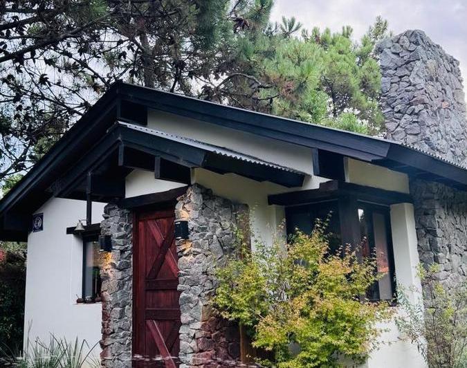Casa · 80m² · 3 Ambientes · 1 Cochera
