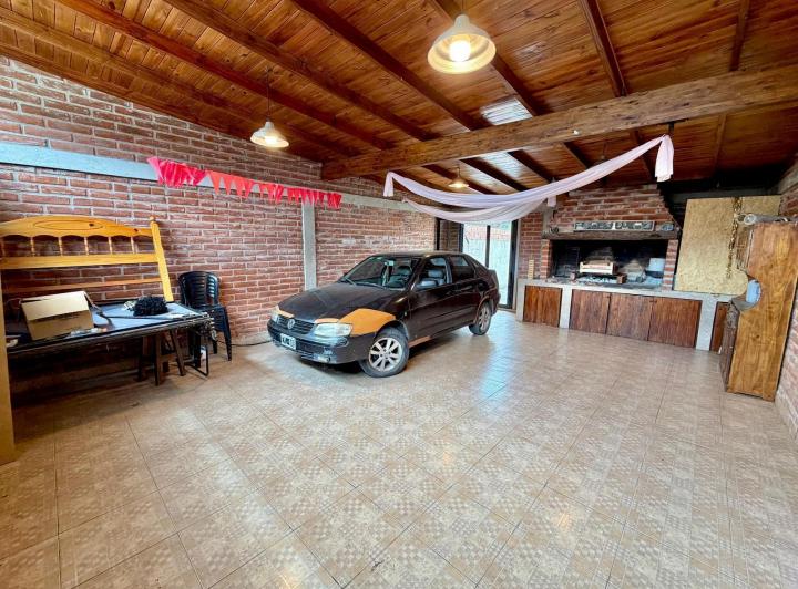Casa · 114m² · 3 Ambientes · 2 Cocheras