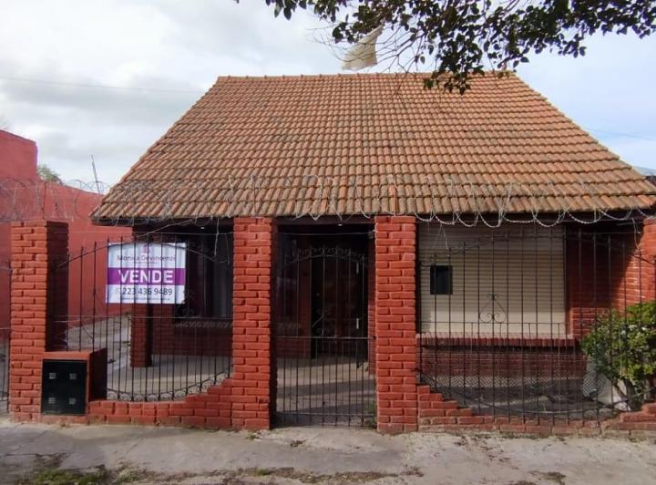 Casa · 200m² · 3 Ambientes · 1 Cochera