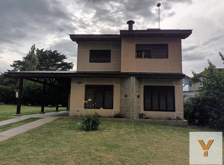 Casa · 120m² · 4 Ambientes · 1 Cochera