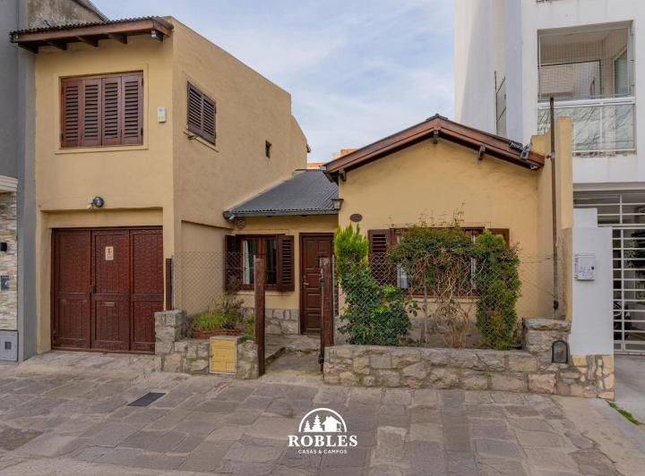 Casa · 152m² · 4 Ambientes · 1 Cochera