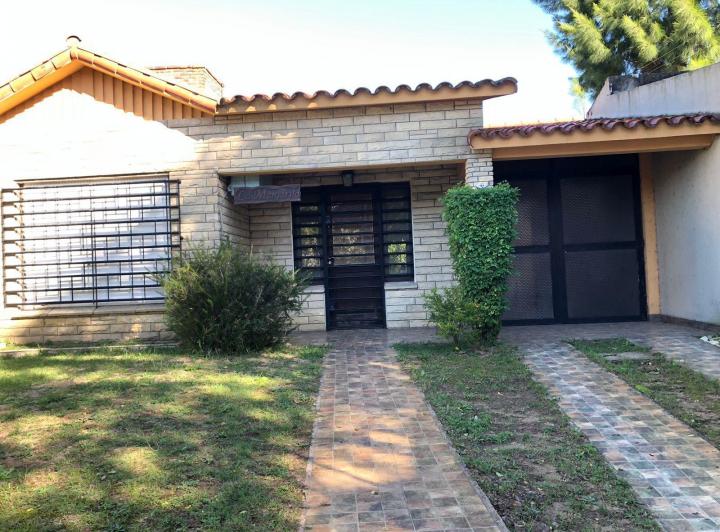 Casa · 150m² · 6 Ambientes · 1 Cochera